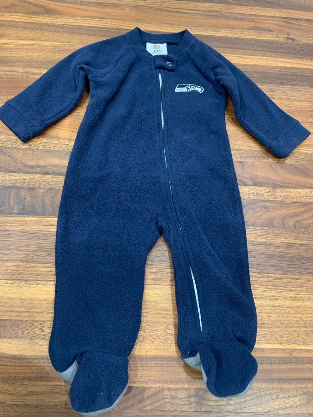 NFL Team Apparel Seattle Seahawks Infant Navy Fleece Footed Sleeper Pajamas 0-3M